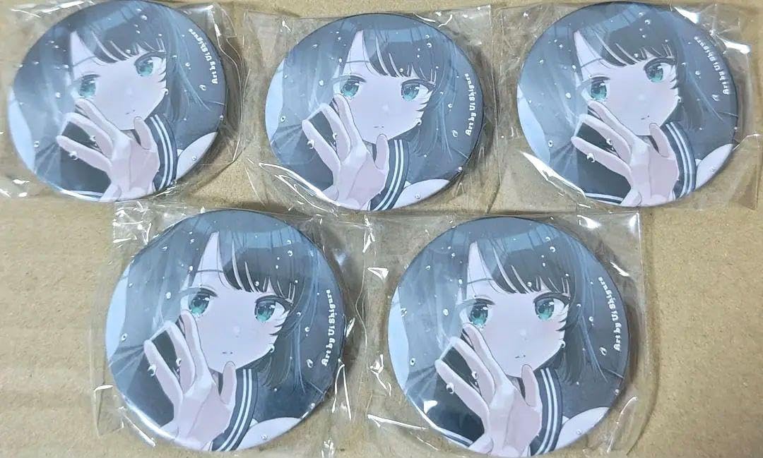 Amazon.co.jp: しぐれうい 個展 雨を手繰る 会場限定 缶バ 個展